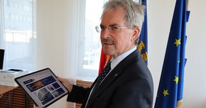 Landtagspräsident Karl Wilfing setzt auch auf digitale Innovationen in der Landtagsarbeit