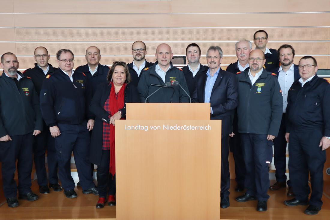 Eine Delegation aus Gänserndorf besuchte den Landtag