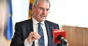 Landtagspräsident Karl Wilfing kritisiert das geplante Informationsfreiheitsgesetz.