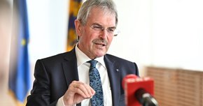 Landtagspräsident Karl Wilfing kritisiert das geplante Informationsfreiheitsgesetz.