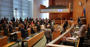 Gedenkminute anlässlich 75 Jahre Kriegsende in Europa